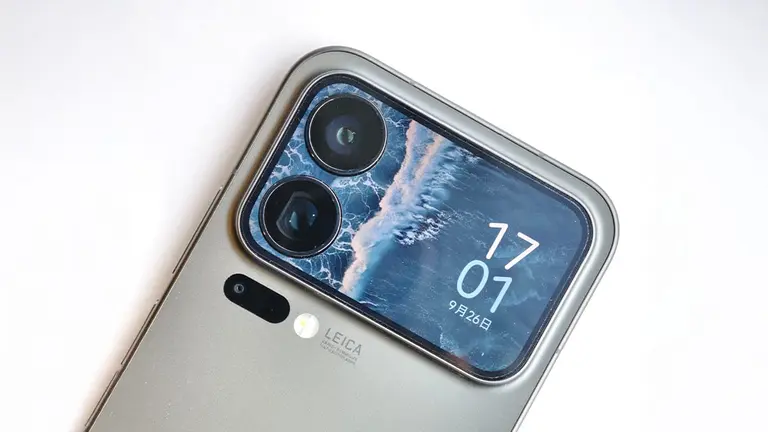 Xiaomi 18 Pro: Dual Display, 200MP कैमरा और 7000mAh बैटरी के साथ मचाएगा तहलका